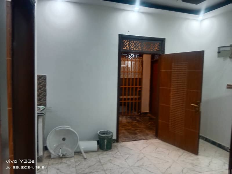 2 BED + 1 LOUNCH FLAT FOR SALE IN NEW BUILDING AZIZ CLASSIC CORNER SECTOR 5C/2 NORTH KARACHI 8