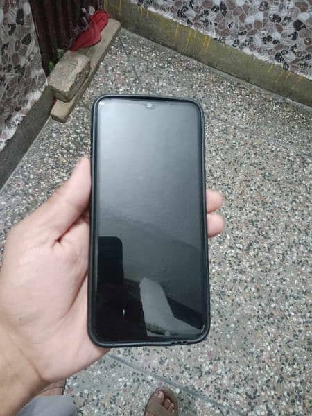 Tecno spark 8c 6/128 GB in 10/10 condition original panal 2 days batry 11