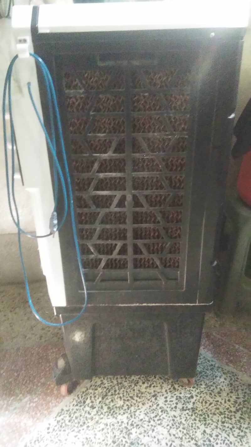 Superasia ice room cooler for sale in good condition 3