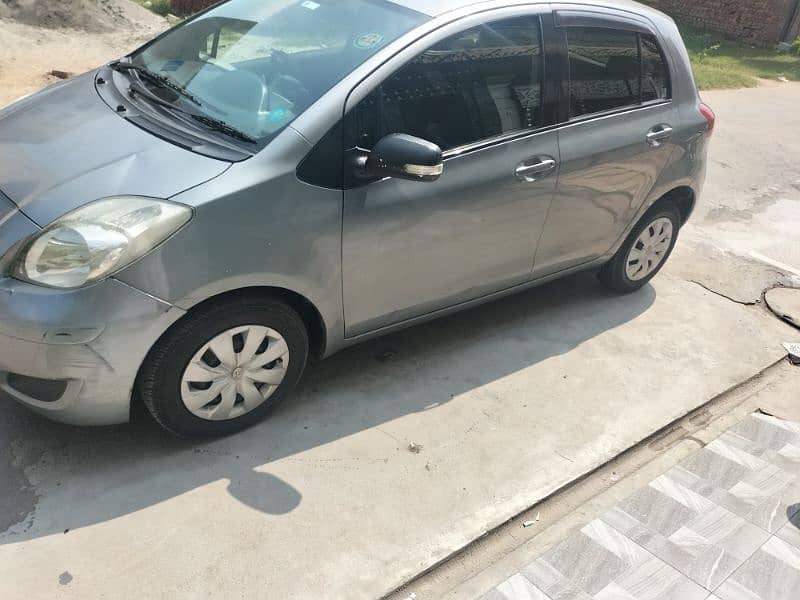 Toyota Vitz 2013 5