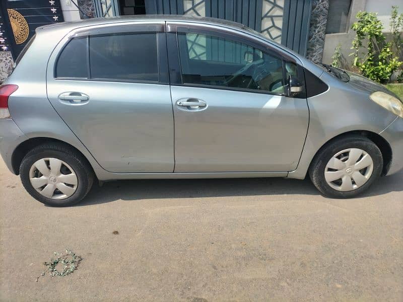 Toyota Vitz 2013 6