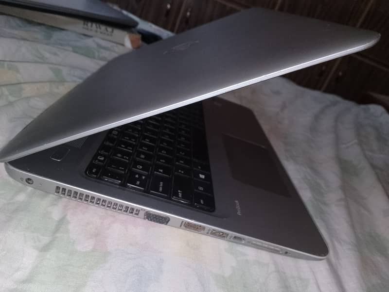 Hp ProBook 450 g4 i7 7th gen 16gb ram 3