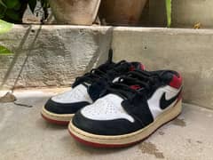 Jordan 1 low gym red