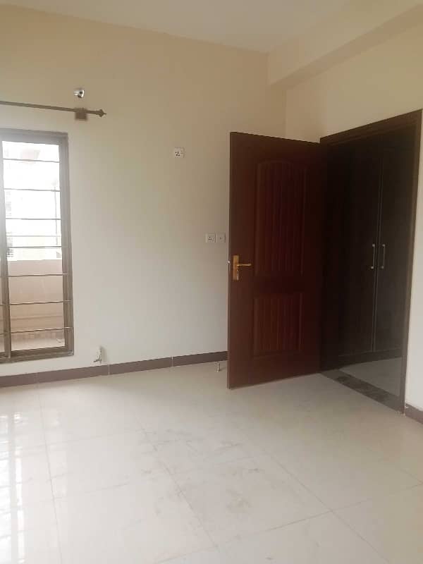 3 Bedroom Askari Flat For Sale in Askari Heights IV DHA Phase 5 Islamabad 7