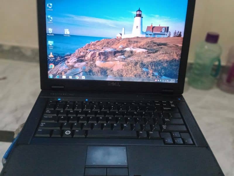 DELL LAPTOP SALE 4 GB RAM AND 160 SSD 9