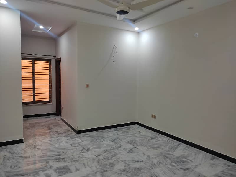 Ground basement for rent in D12 size 25*50 10