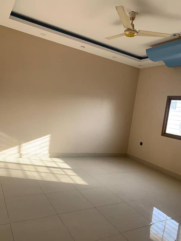 Brand New Portion 300 Sq yards 3 Bed DD 1st Floor in Block 3 Gulistan e Jauhar 6