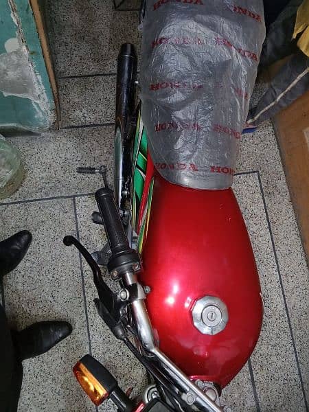 Honda CD70 bike Red Colour in good condition 9