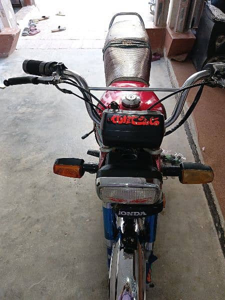 selling Honda CD 70 model 2018 sukkur number 5