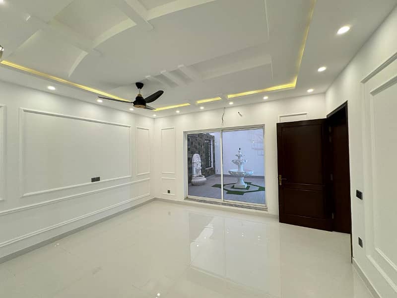 1 KANAL FULLY BASEMENT HOUSE FOR SALE IN TIPU BLOCK SECTOR F BAHRIA TOWN LAHORE 14