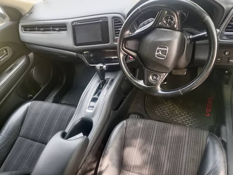 Honda HR-V for sale in Lahore 4