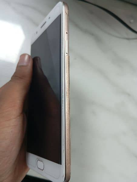 Oppo F1 3