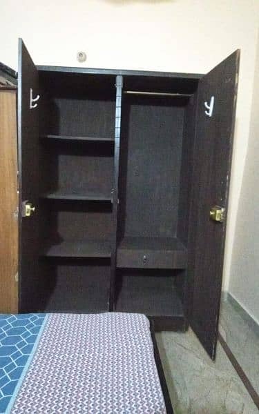 Single Bed and 2 door Almari 3