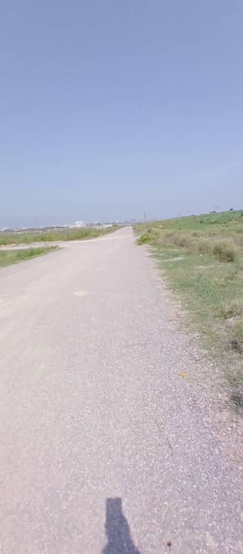 I-16/2 (30x60) Corner plot on dabble road for sale 3