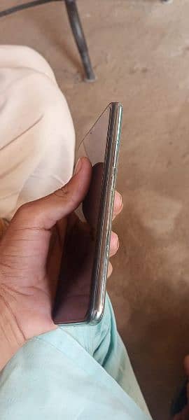 Vivo y17 daba charge nahi hy only set hy ram 8/256 exchange possible 11