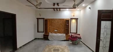 10 Marla lower portion available for rent in husain block 0