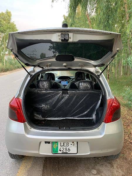 Toyota Vitz 2006 1