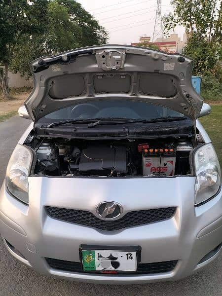 Toyota Vitz 2010/2014 Excellent condition 6