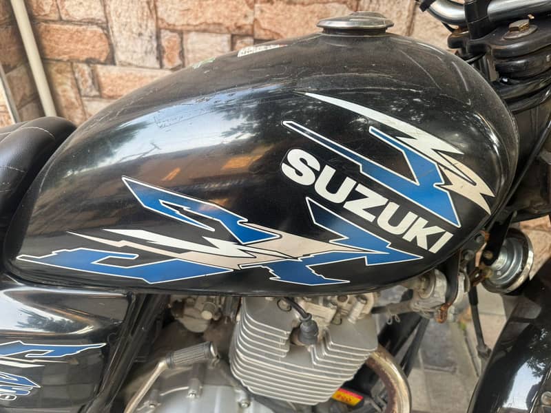 Suzuki GS 150 SE 2018 2