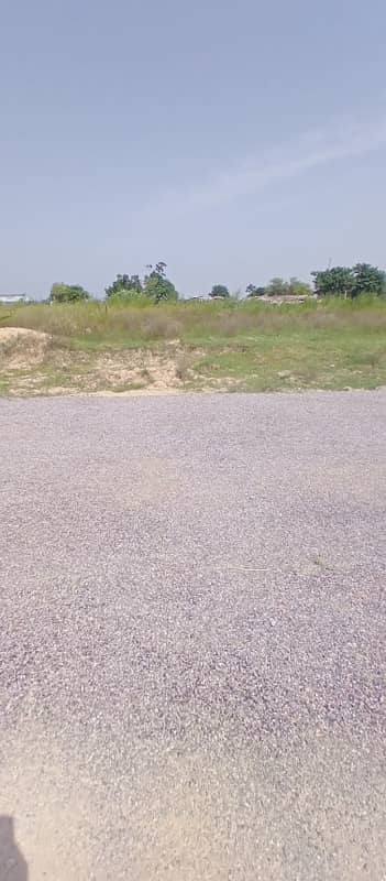 I-12/1 (30x60) Plot for sale on Dabble road 1