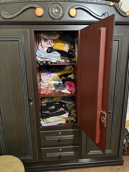 HDF SOLID WARDROBE 3