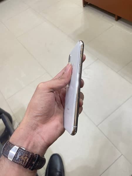 IPhone x 64 GB PTA approved 2