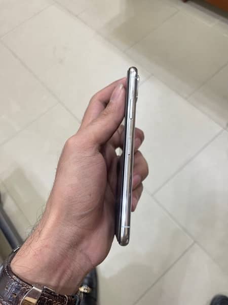 IPhone x 64 GB PTA approved 4