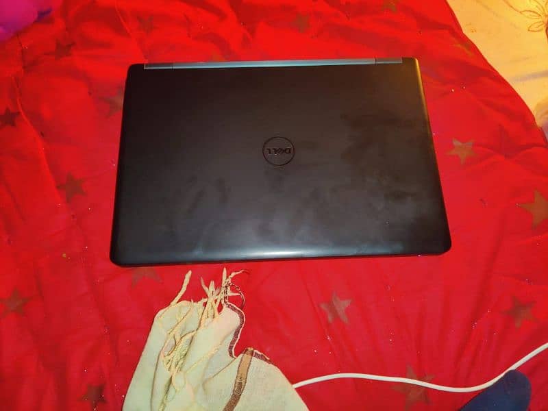 E5450 Dell core i5 5th generation 13