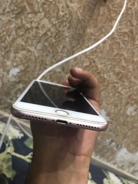 Iphone 7 Plus 128 gb pta approved 2