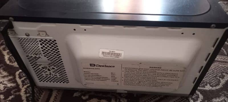 Dawlance microwave oven Md7 model 3