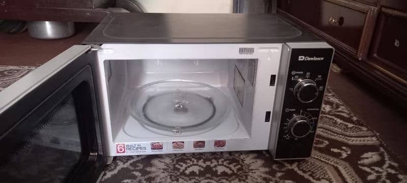 Dawlance microwave oven Md7 model 4