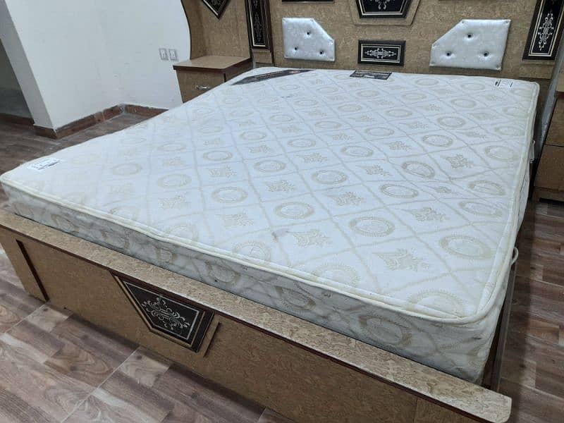 King Size Mattress 78"×72" 10