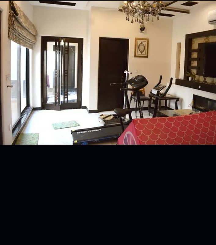 10 Marla Upper Portion For Rent In Paragon City Lahore 3