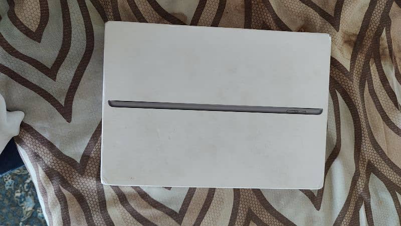 Ipad 9th generation with complete box 17