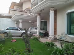 E-11 Beautiful House 1/Kanal Prime Location For Rent 0