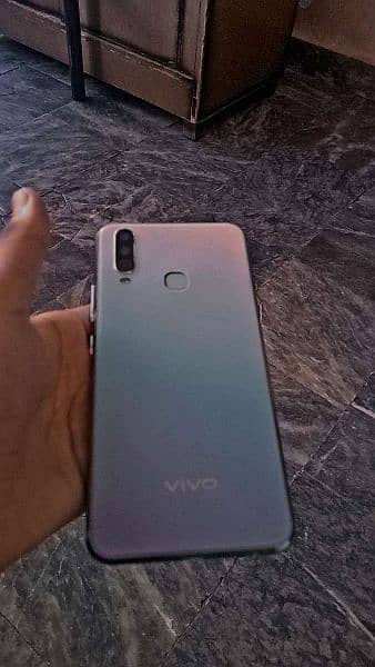 vivo y17 2