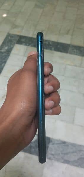 vivo Y11 (3gb ram 32gb storage)10/10 condition Everything is Good 3