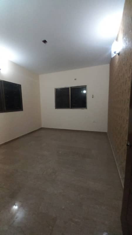 240 SQ YD UPPER PORTION IN GULSHAN-E-IQBAL 2