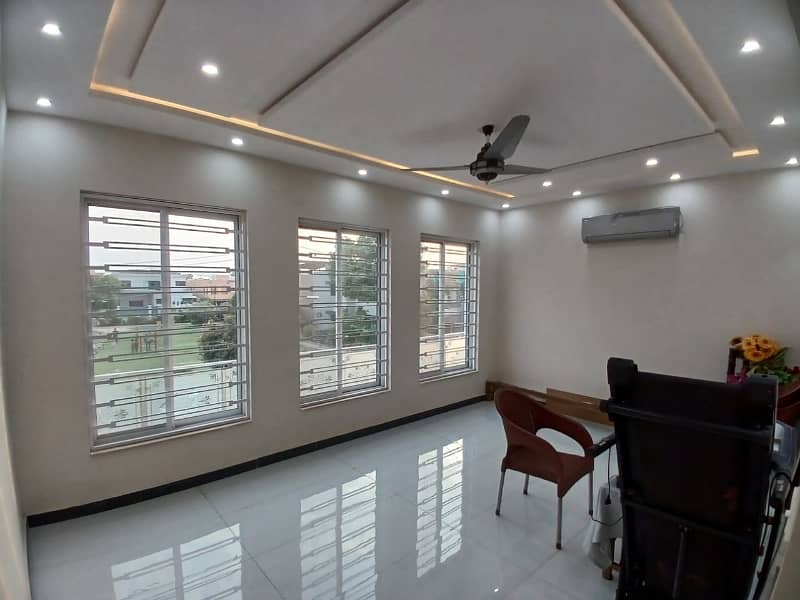 1 kanal upper portion for rent 0