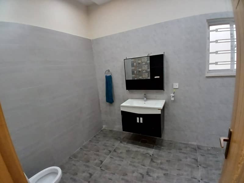 1 kanal upper portion for rent 6