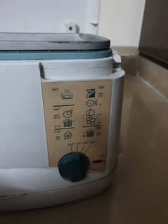 Philips oil fryer in working condition