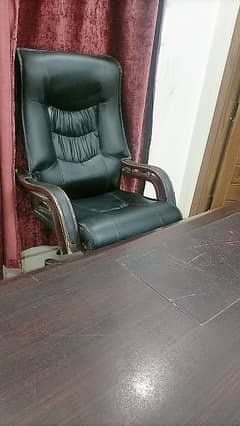 Executive Table & Rolling chair in.  reasonable price.