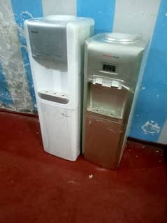 good condition water dispenser all okay hot cool and farig