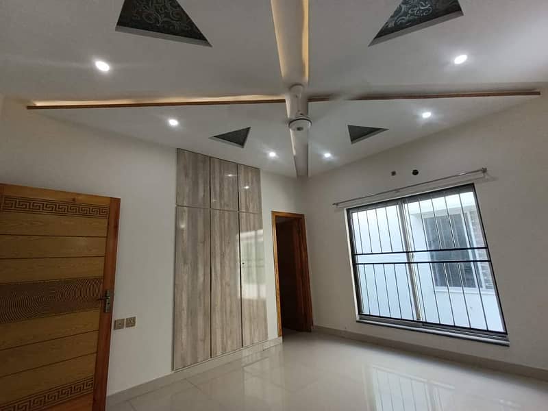 10Marla Like Brand New Upper Portion Available For Rent in J Block LDA Avenue1 Lahore 1