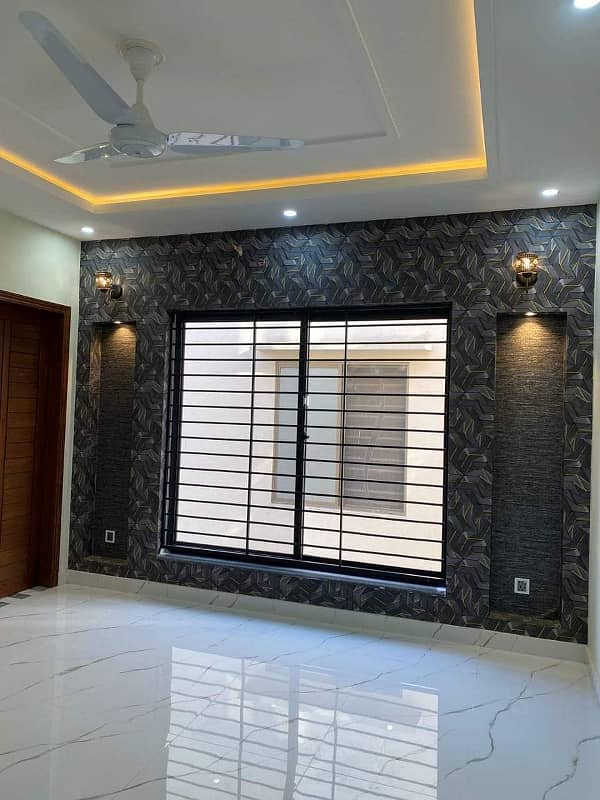 10Marla Upper Portion Available For Rent in M Block LDA Avenue1 Lahore 8