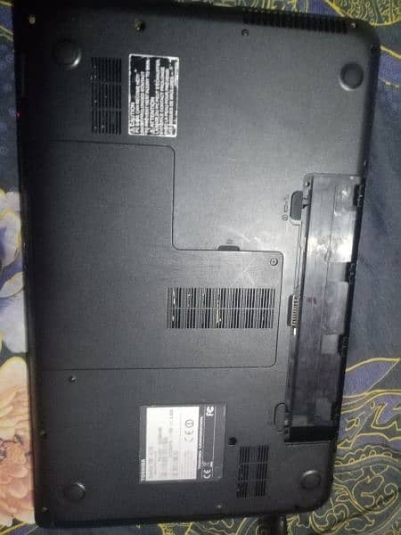 tushiba laptop sell and exchnge for mobile 8