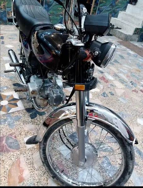 2024 model bike urgent for sale only 950km drive 1