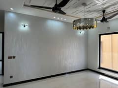 10Marla Like Brand New Upper Portion Available For Rent in Overseas B Block Bahria Town Lahore 0