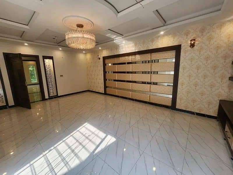 10Marla Like Brand New Upper Portion Available For Rent in Ghaznavi Block Bahria Town Lahore 5