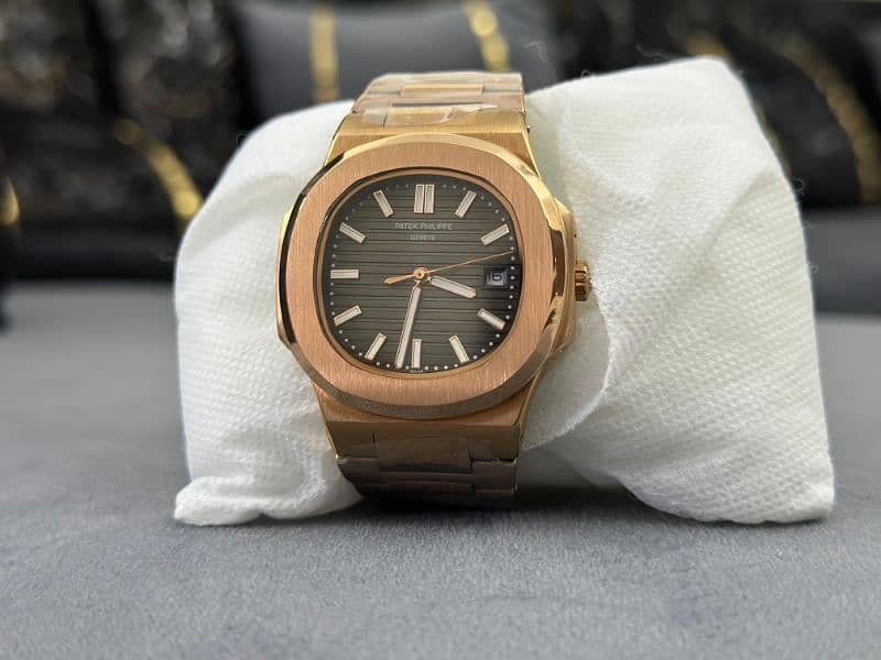 Patek Philip Nautilus Rose Gold 0